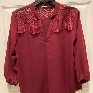 Cure Sheer 3/4 sleeve top size M